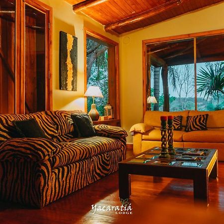אל סוברביו Yacaratia Lodge מראה חיצוני תמונה